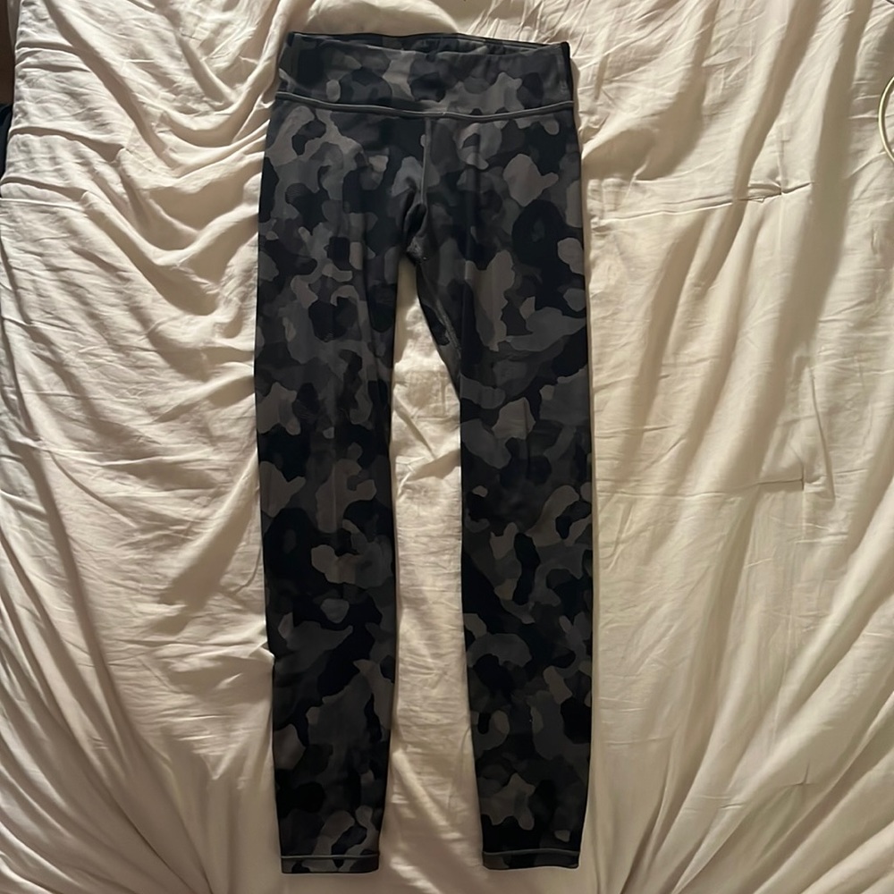 Athleta girl brown/ black camo leggings